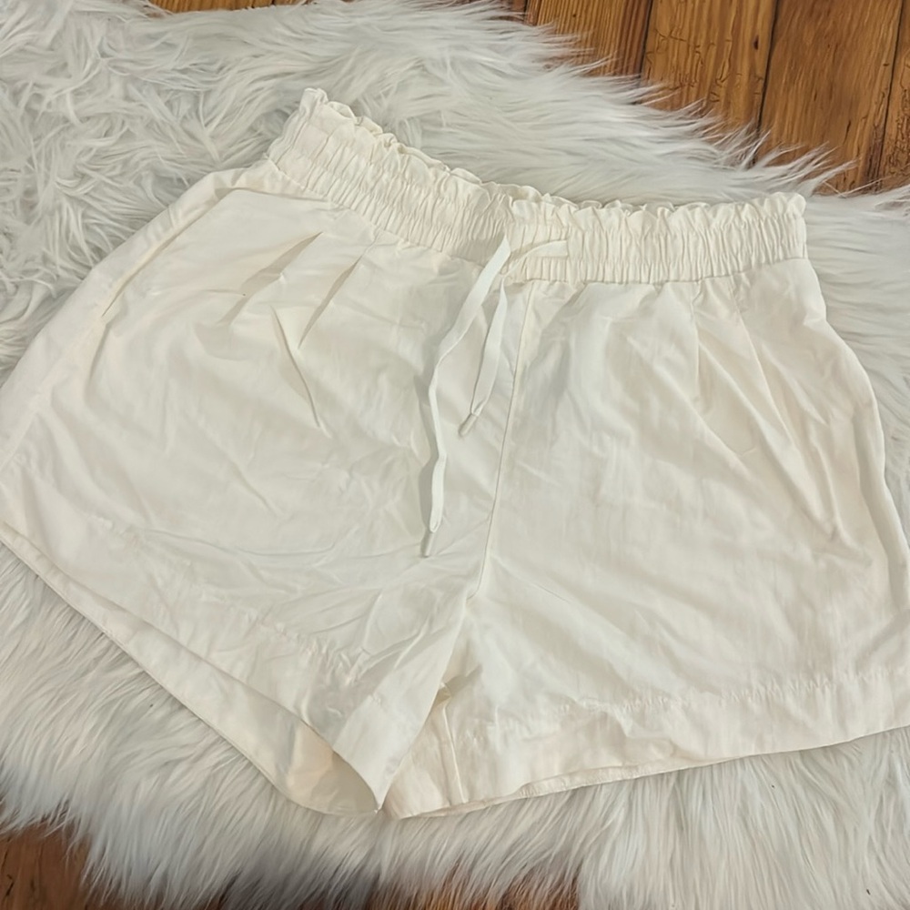 All in motion shorts
